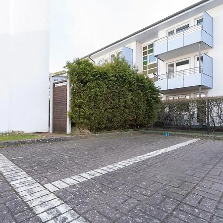 Haus Titania 1 *