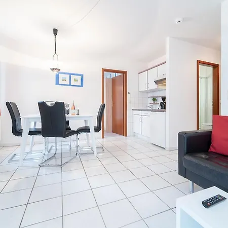 Haus Titania 1 דירה